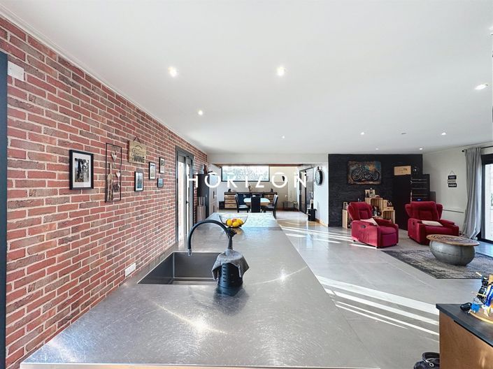 Image No.29-4 Bed House for sale
