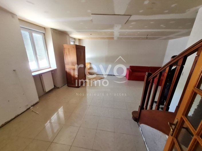 Image No.2-9 Bed House for sale