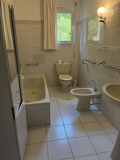 Image No.12-3 Bed House for sale