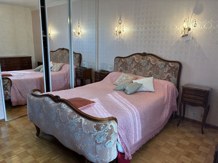 Image No.14-3 Bed House for sale