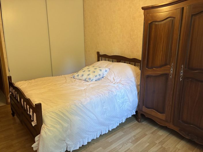 Image No.15-3 Bed House for sale