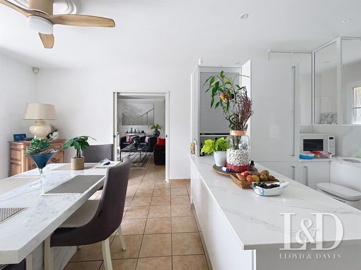 Image No.4-3 Bed House for sale