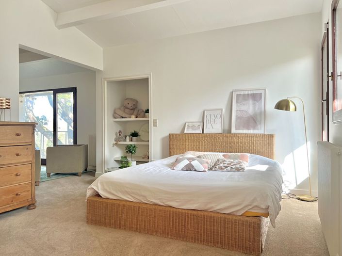 Image No.10-4 Bed House for sale