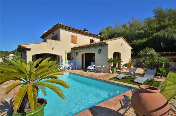 Image No.2-4 Bed House for sale