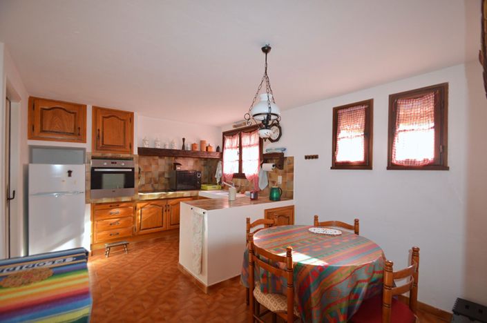 Image No.10-4 Bed House for sale