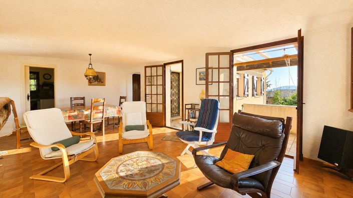 Image No.4-4 Bed House for sale