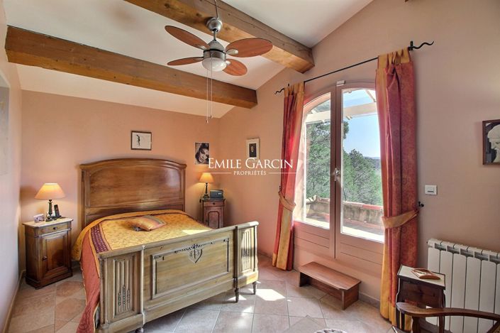 Image No.10-4 Bed House for sale