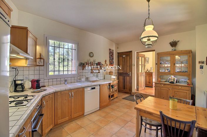 Image No.9-4 Bed House for sale