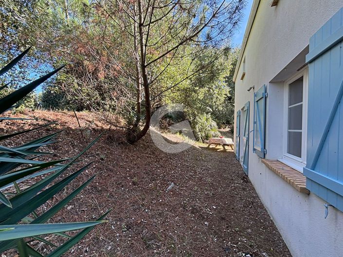 Image No.9-4 Bed House for sale