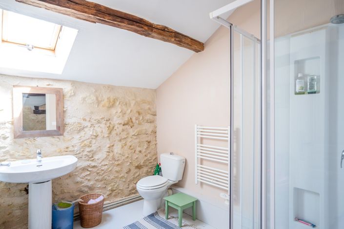 Image No.20-6 Bed House for sale