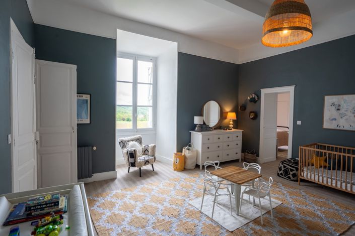 Image No.18-10 Bed House for sale