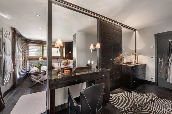 Image No.5-5 Bed House for sale