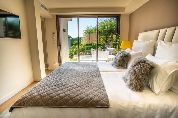 Image No.13-5 Bed House for sale