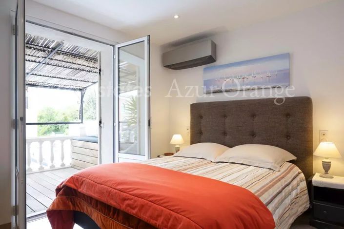 Image No.12-3 Bed Apartment for sale