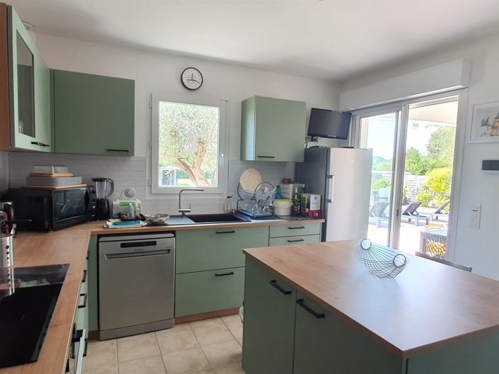 Image No.9-3 Bed House for sale