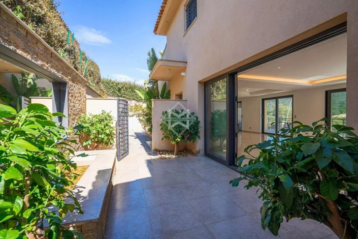 Image No.5-Maison de 4 chambres à vendre à Sainte-Maxime