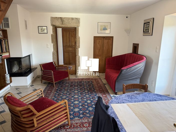 Image No.8-3 Bed House for sale