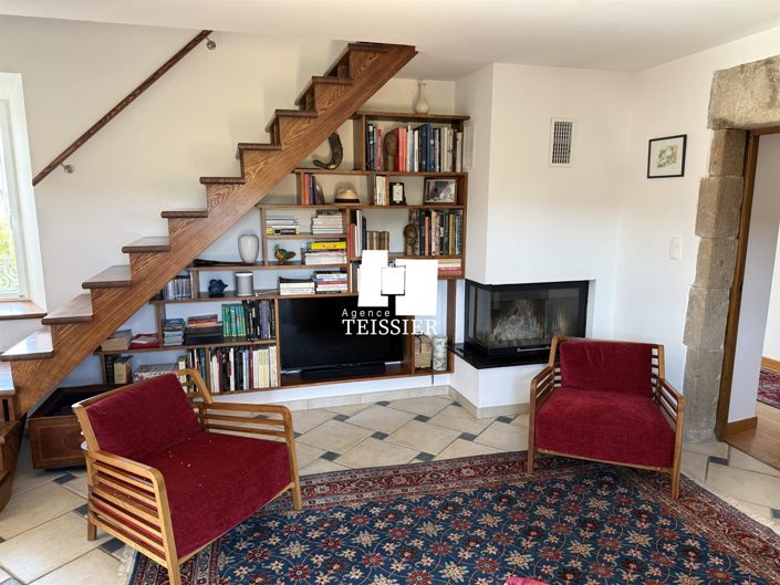 Image No.9-3 Bed House for sale