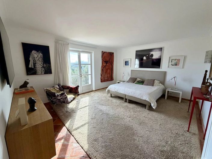 Image No.11-6 Bed House for sale