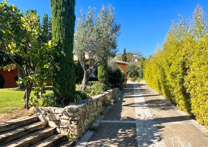 Image No.14-6 Bed House for sale