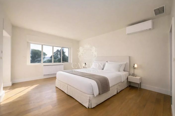 Image No.10-10 Bed House for sale