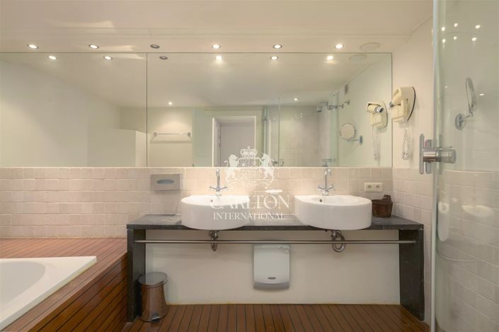 Image No.14-Maison de 10 chambres à vendre à Sainte-Maxime