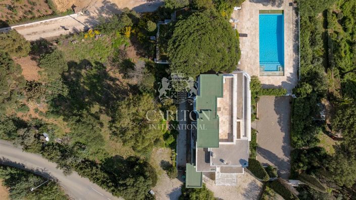 Image No.18-10 Bed House for sale