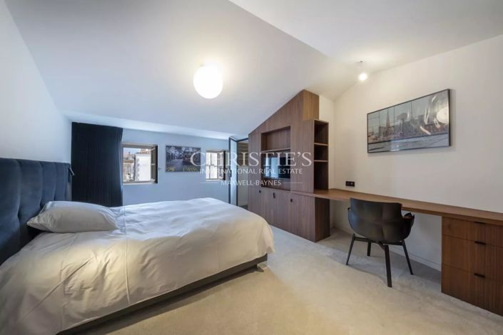 Image No.11-5 Bed House for sale