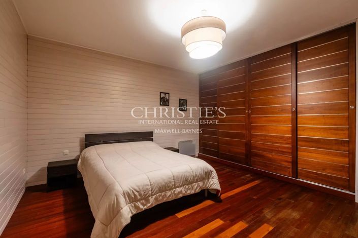 Image No.11-5 Bed House for sale