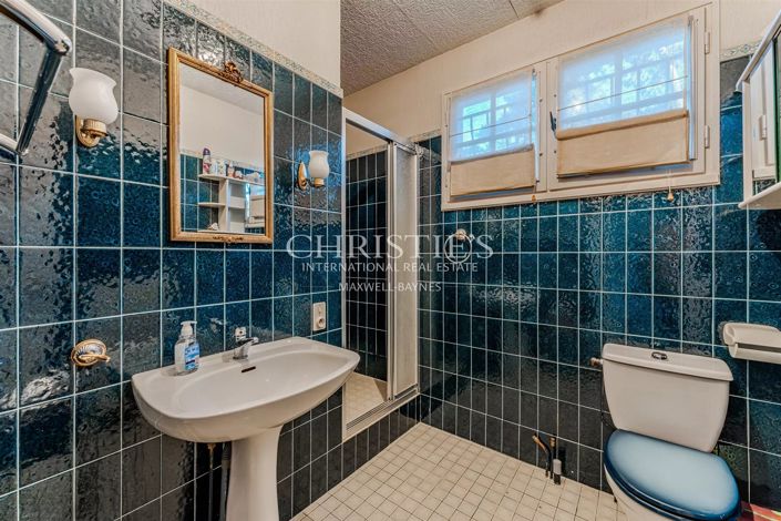 Image No.9-3 Bed House for sale