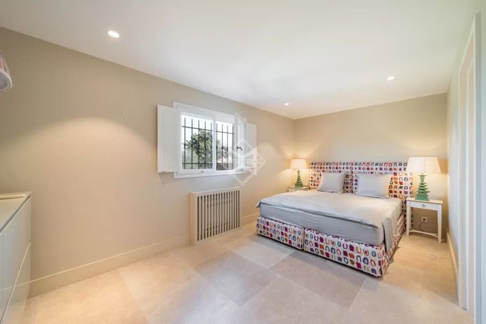 Image No.12-3 Bed House for sale