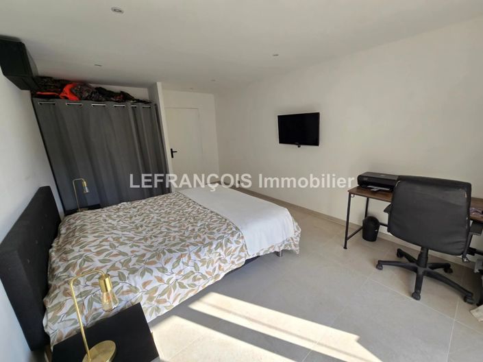 Image No.11-2 Bed Apartment for sale