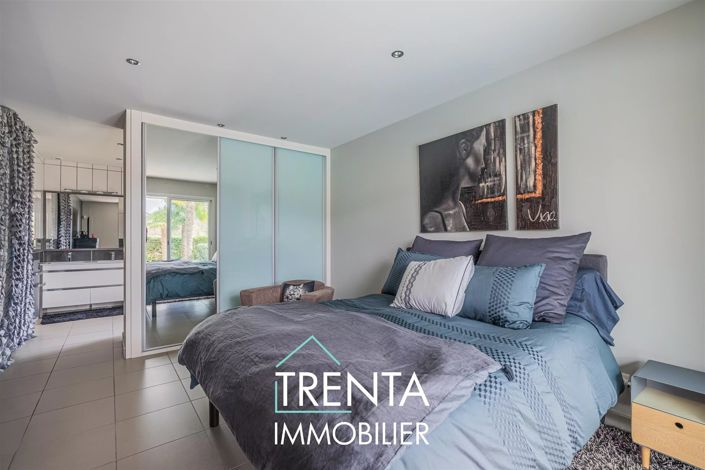 Image No.13-3 Bed House for sale