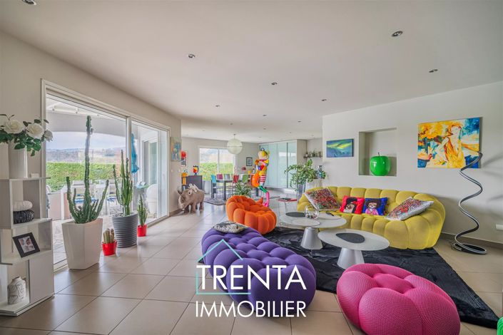 Image No.2-3 Bed House for sale