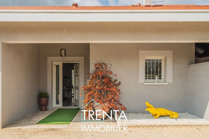 Image No.6-3 Bed House for sale