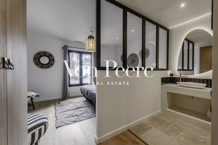 Image No.18-4 Bed House for sale