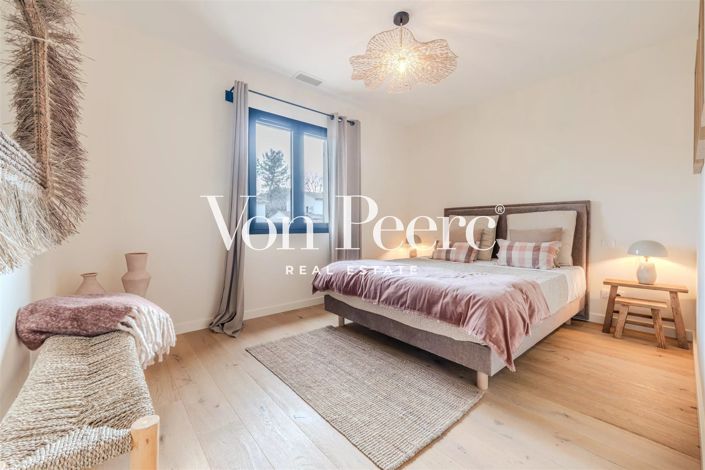 Image No.19-4 Bed House for sale