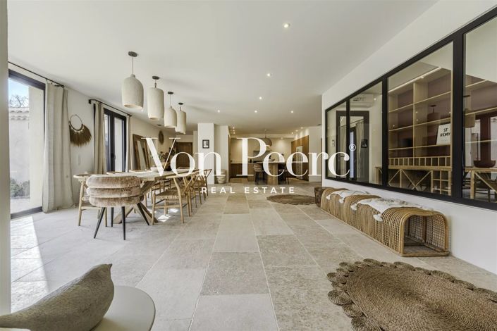 Image No.9-4 Bed House for sale