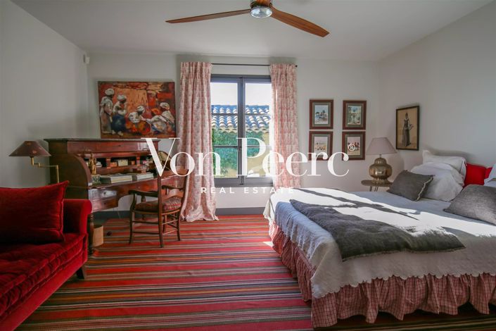 Image No.12-4 Bed House for sale