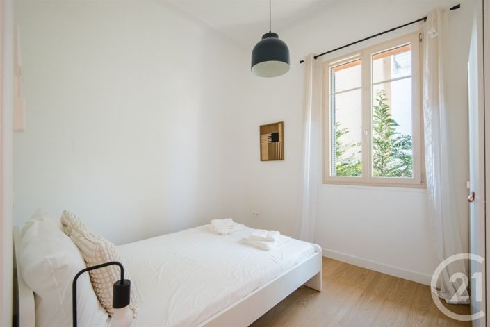 Image No.11-3 Bed House for sale