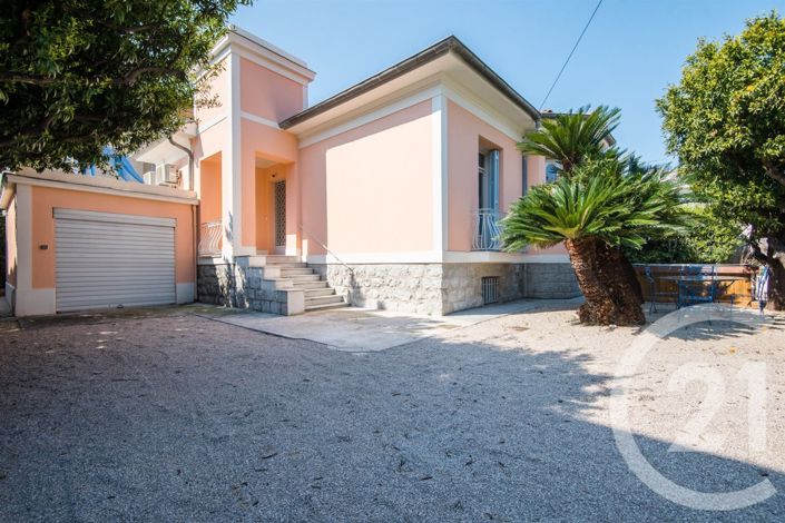 Image No.17-3 Bed House for sale