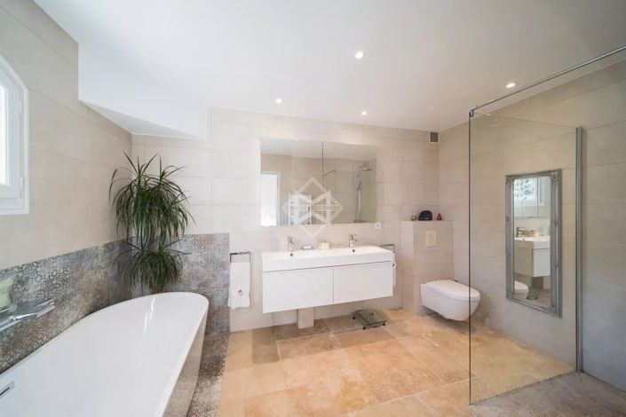 Image No.16-Maison de 4 chambres à vendre à Valbonne