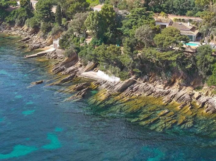 Image No.2-Maison de 4 chambres à vendre à Le Lavandou