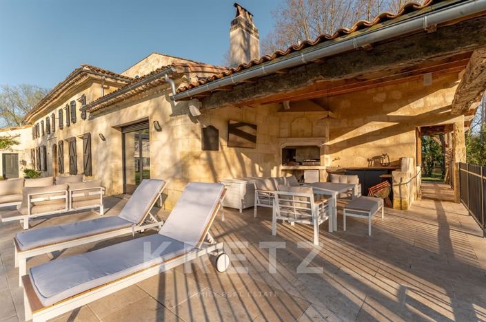 Image No.20-7 Bed House for sale