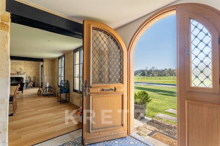 Image No.6-7 Bed House for sale