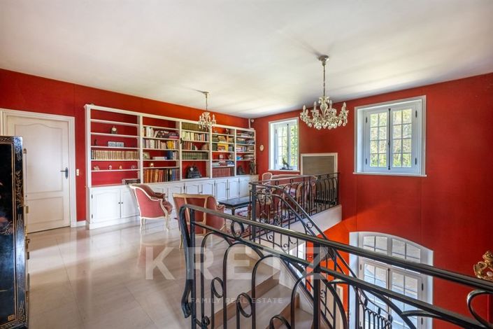 Image No.9-9 Bed House for sale