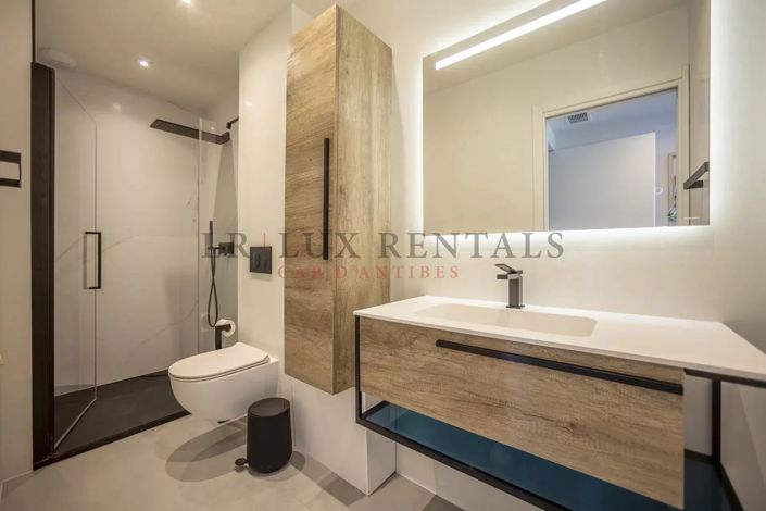 Image No.10-4 Bed Apartment for sale