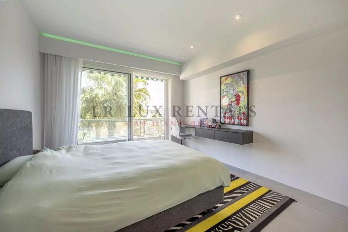 Image No.11-4 Bed Apartment for sale