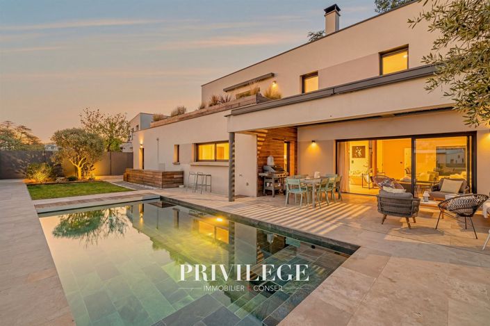 Image No.2-Maison de 5 chambres à vendre à Rochetaillée-sur-Saône