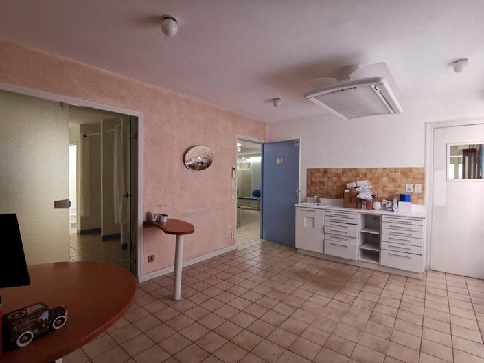 Image No.11-3 Bed Apartment for sale